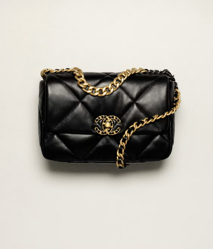 CHANEL 19 Handbag