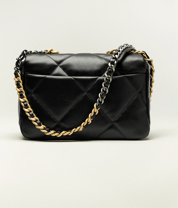 CHANEL 19 Handbag